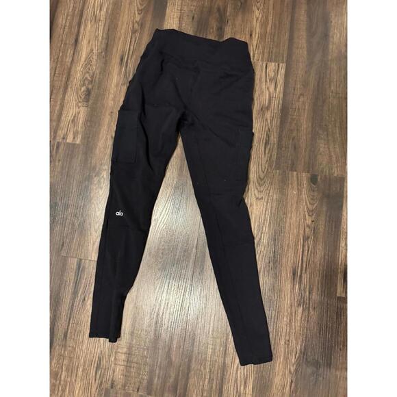 Excellent Condition Alo Airlift High Waist Cargo Legging sz M - Picture 5 of 5